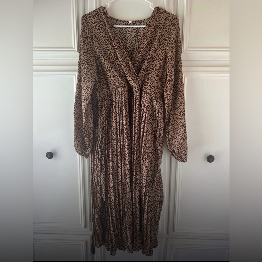 Leopard Print pleated Dress
